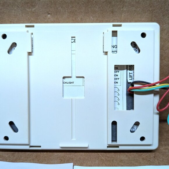 NAPCO MAGNUM ALERT RP2000LCD KEYPAD UNUSED OLD STOCK - UNUSED - OLD STOCK - Picture 3 of 7